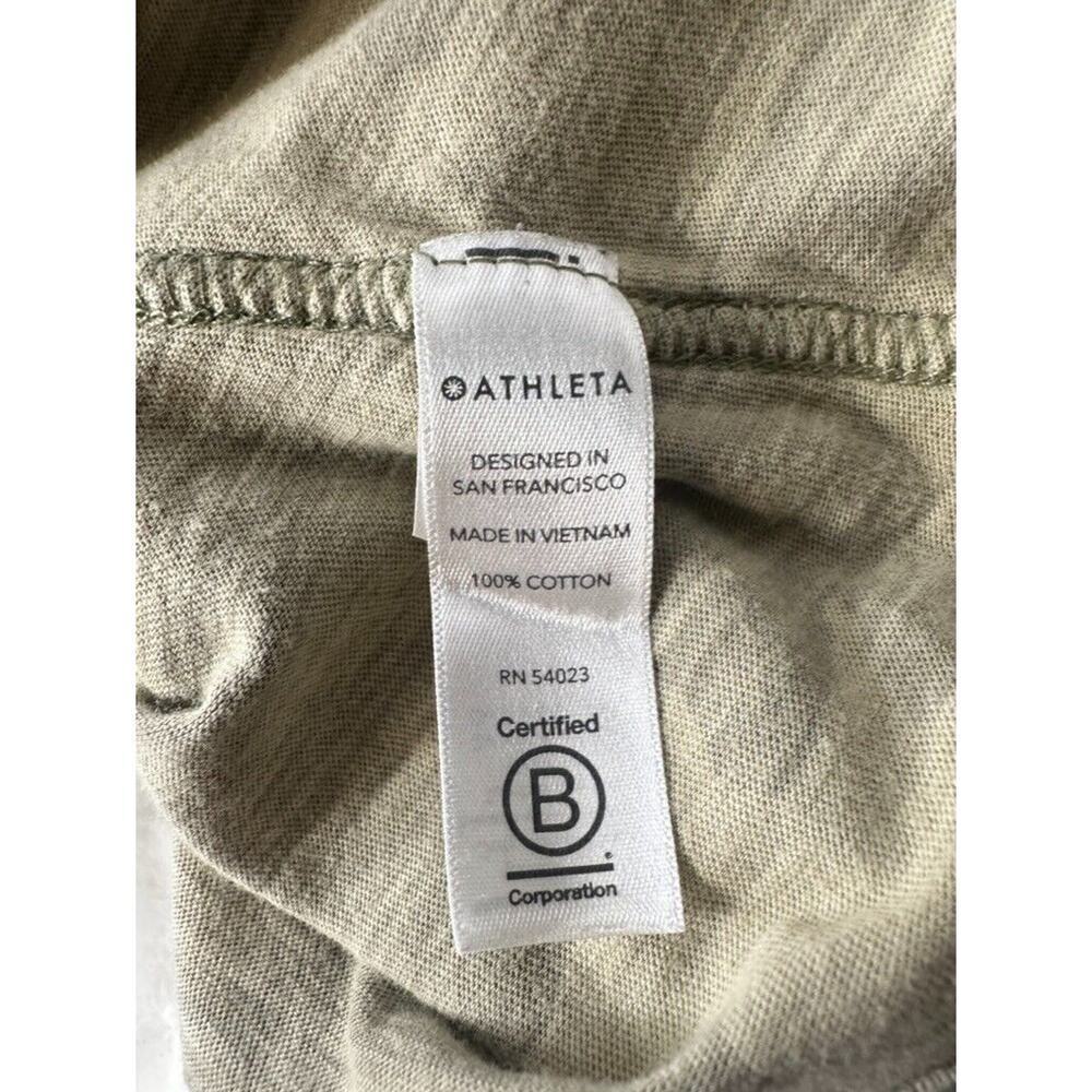 Athleta Tee Shirt Womens M Green Basic Camo Short Sleeve Crew - Picture 7 of 9